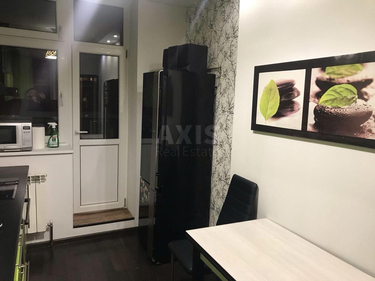 1k apartment vul. Petra Kalnyshevs'kogo 70