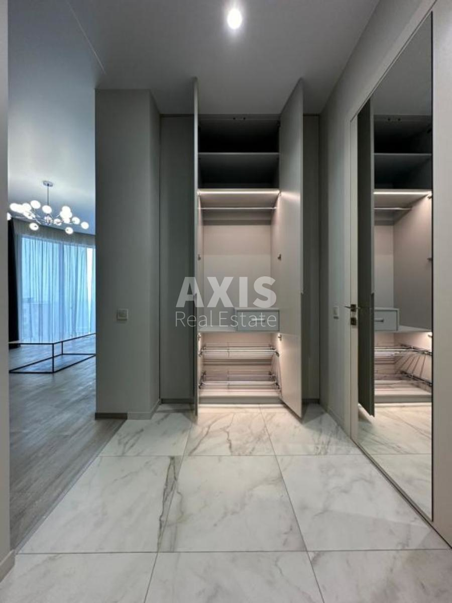 3k apartment vul. Antonovycha 1181