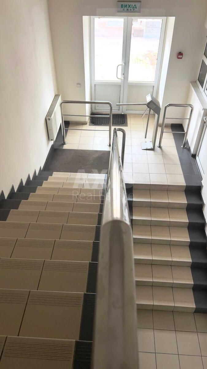 Office vul. Mashynobudivna 50, 245m23