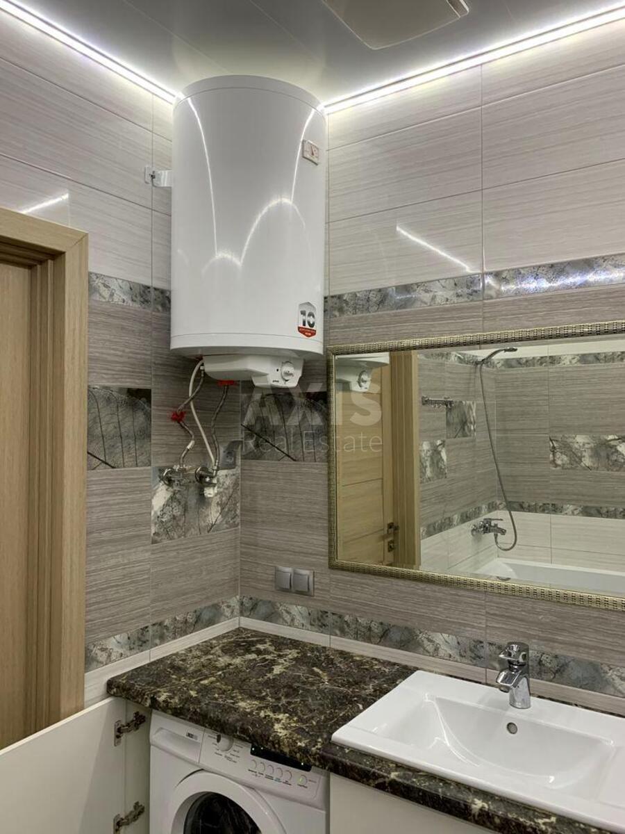 2k apartment vul. Yulia Zdanovska 50/26377511