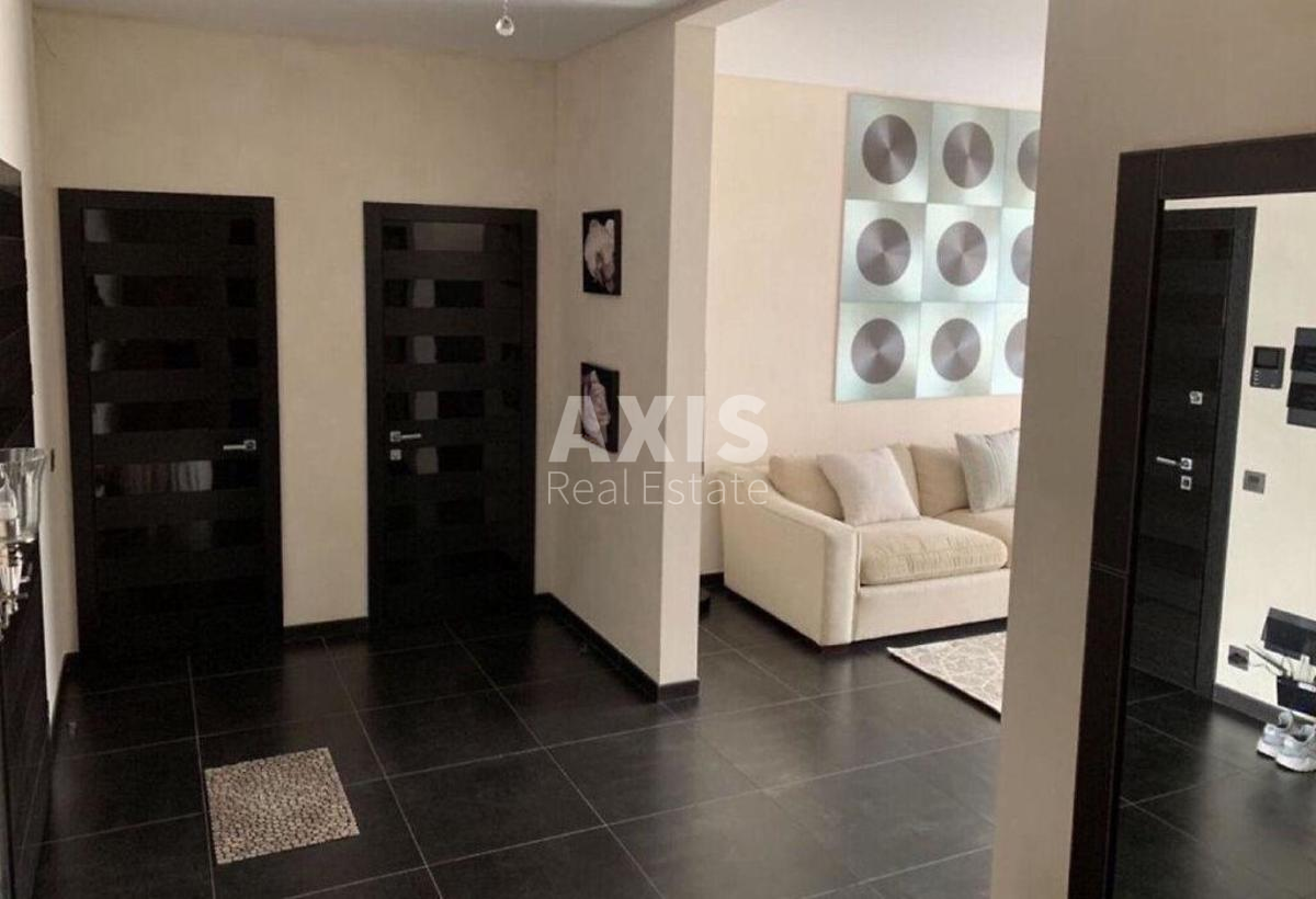 2k apartment nab. Dniprovs'ka 14А2