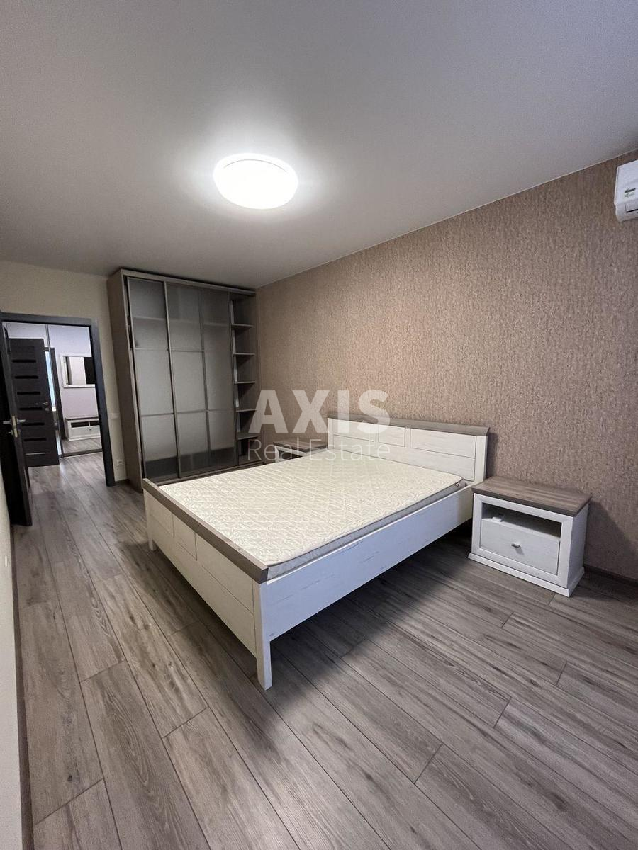 1k apartment vul. Sverstjuka Jevgena 41