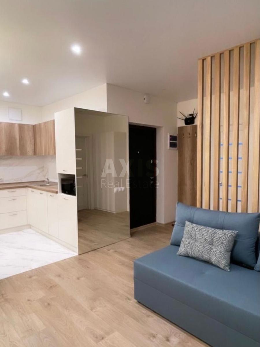 1k apartment nab. Dniprovs'ka 182