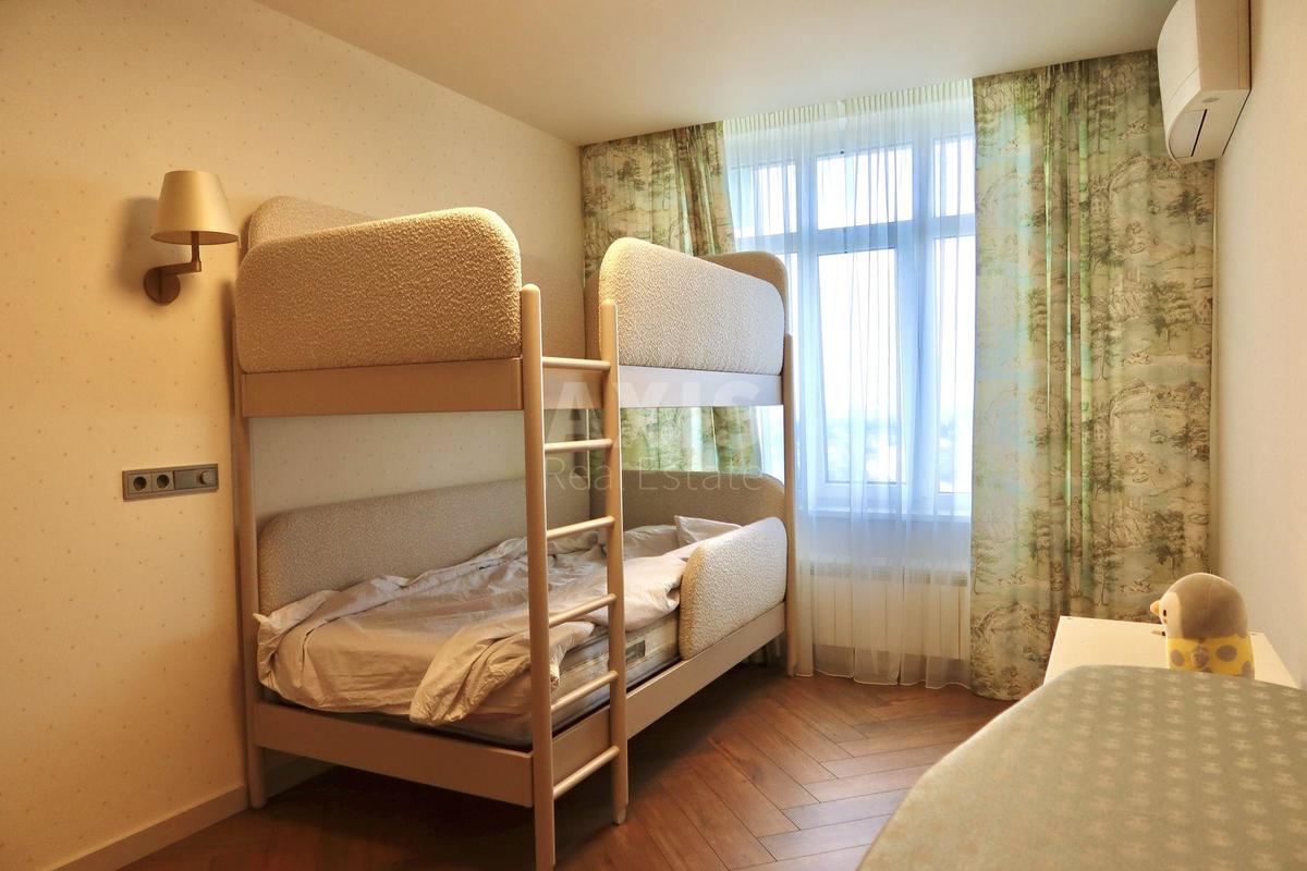 3k apartment pr-t Lobanovs'kogo 46