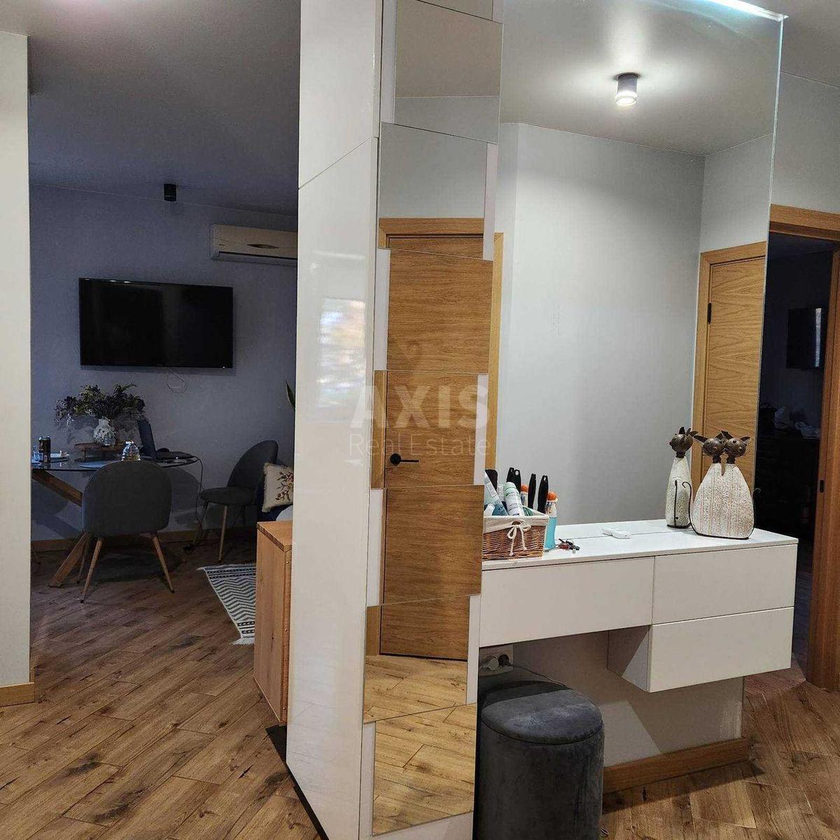 2k apartment vul. Polupanova 161