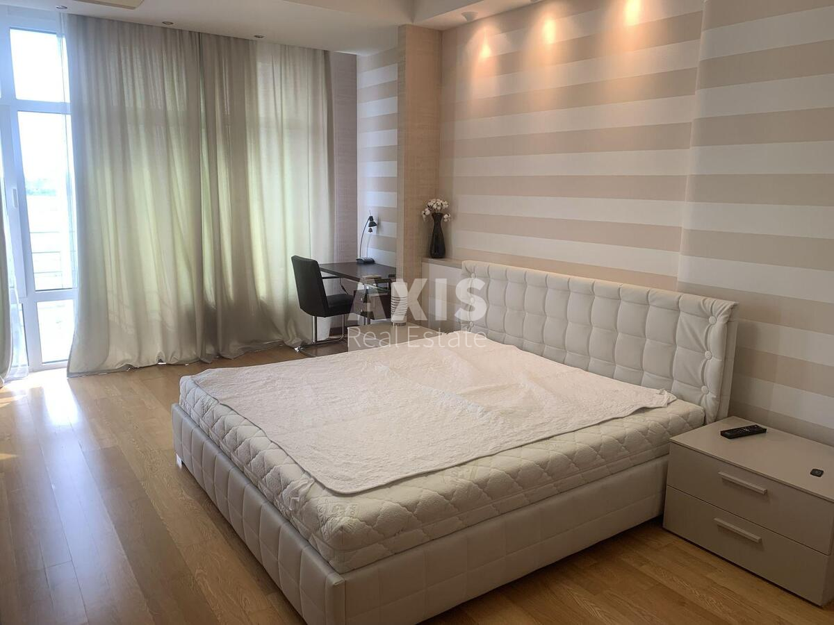 2k apartment vul. Mel'nykova 18Б568684