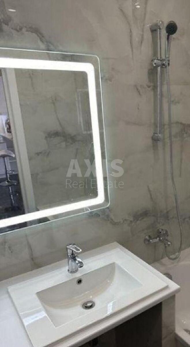 1k apartment vul. Myhajla Maksymovycha 245