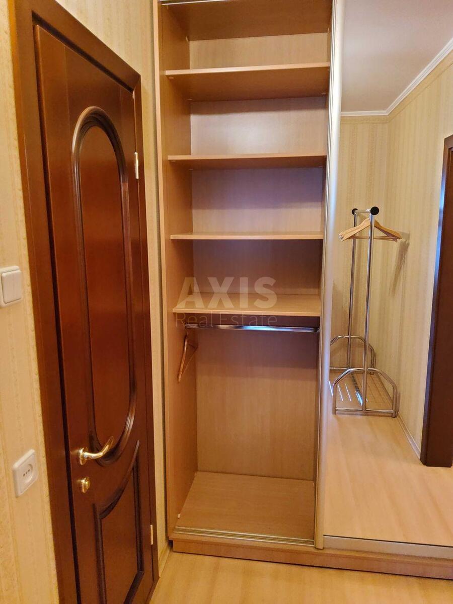 2к квартира ул. Драгоманова 12А569916
