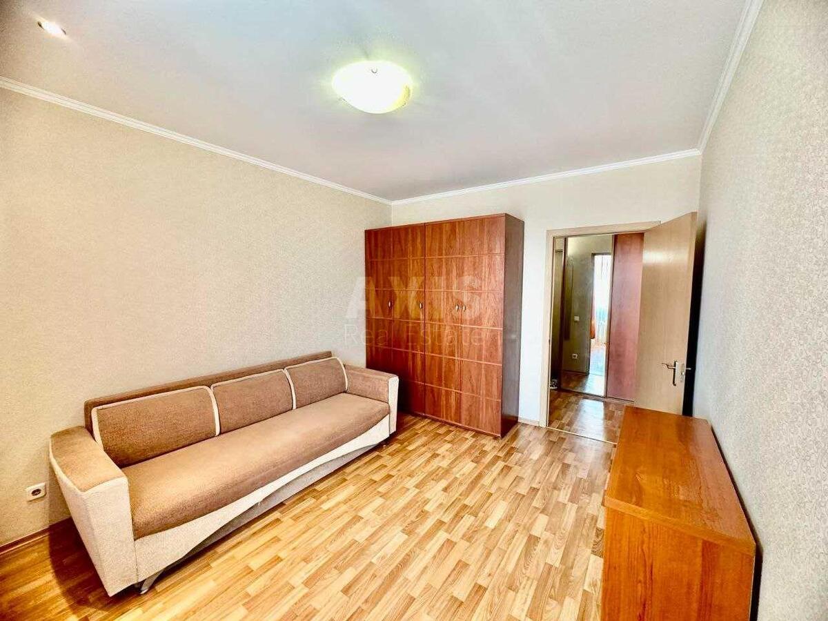 1k apartment pr-t Bazhana Mykoly 120