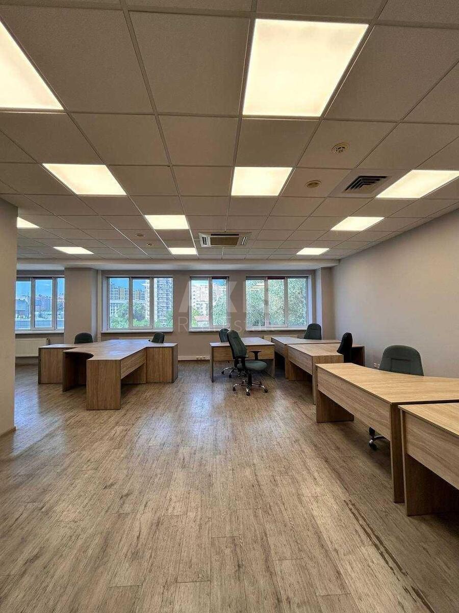Office vul. Pol'ova 24Д, 524m2565885