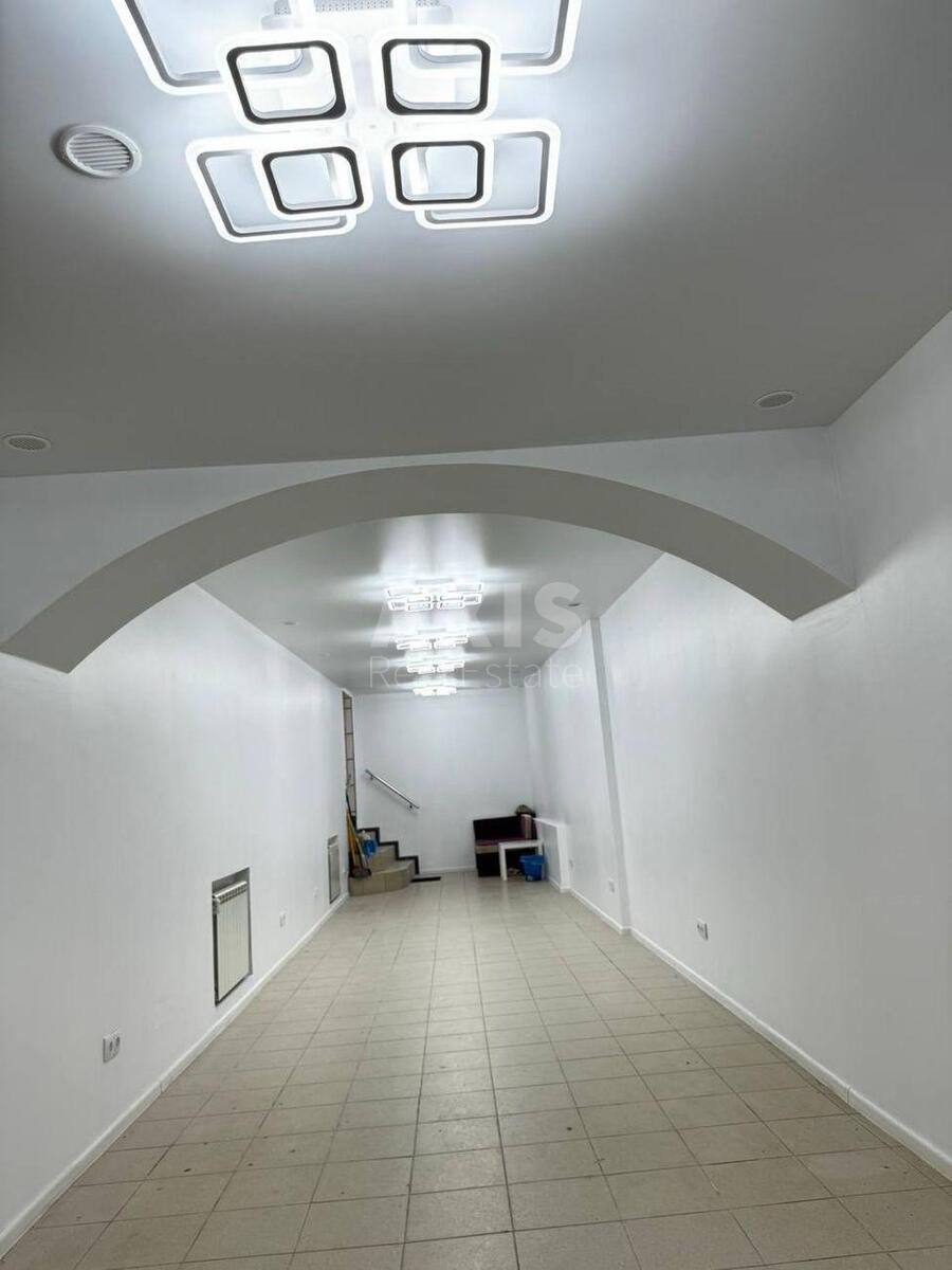 Trade object vul. Velyka Vasyl'kivs'ka 30В, 111m256611