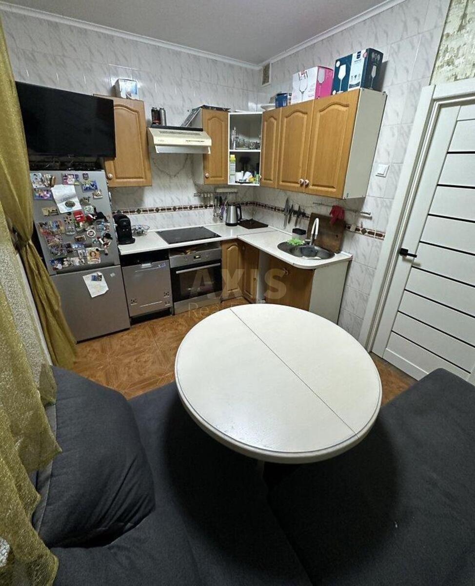 2k apartment vul. Gryshka Myhajla 106