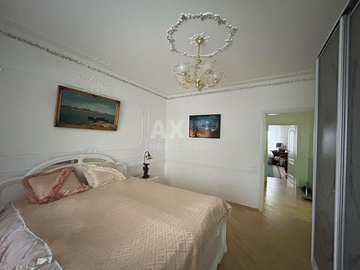 3k apartment vul. Kotel'nykova Myhajla 107