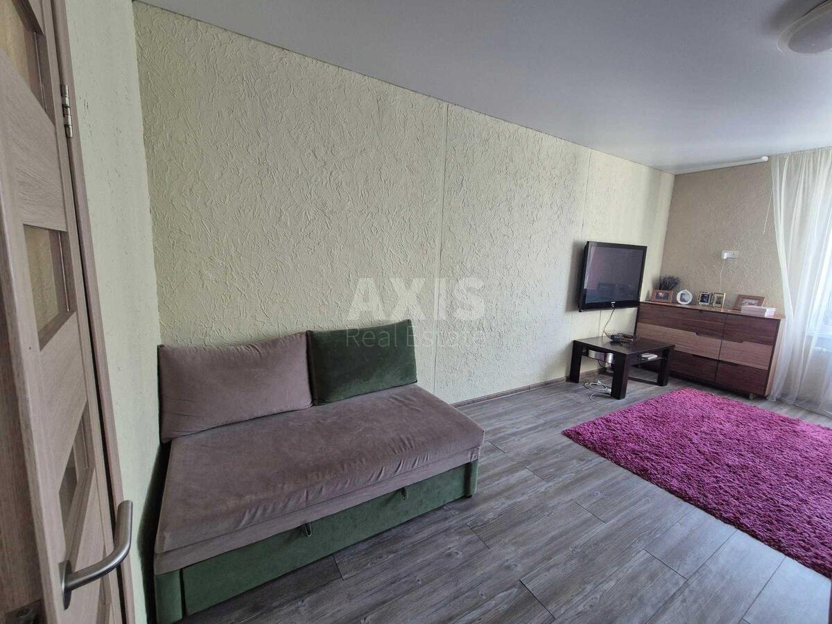 2к квартира пр-т Глушкова Академика 9В3