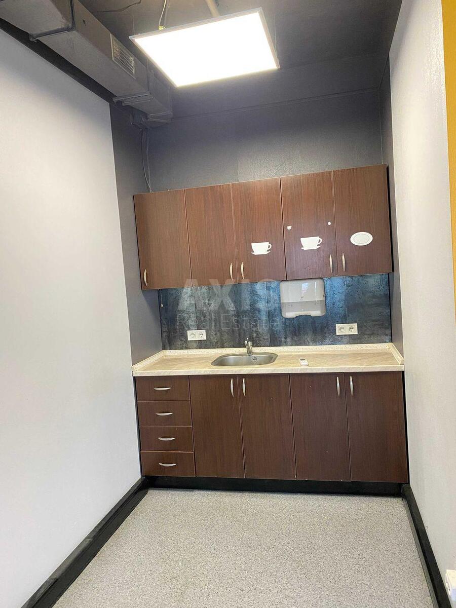 Office nab. Dniprovs'ka 26Ж, 243m2616983