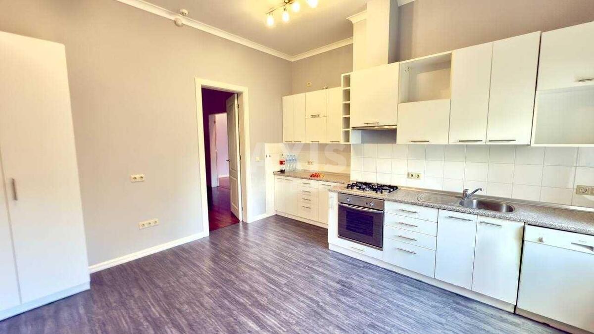 Офіс вул. Ольгинська 2/1, 110м2