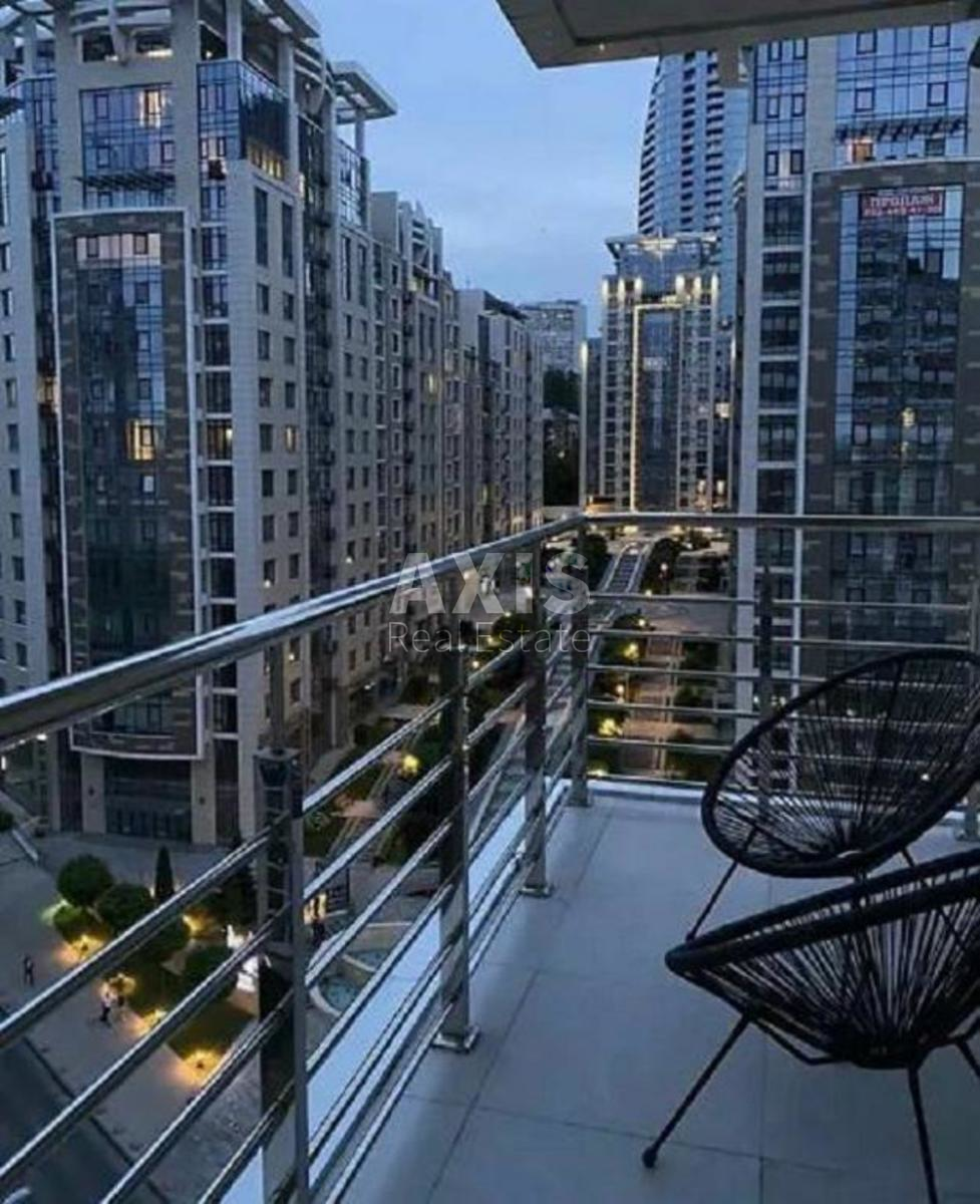 3k apartment vul. Filatova Akademika 2/118