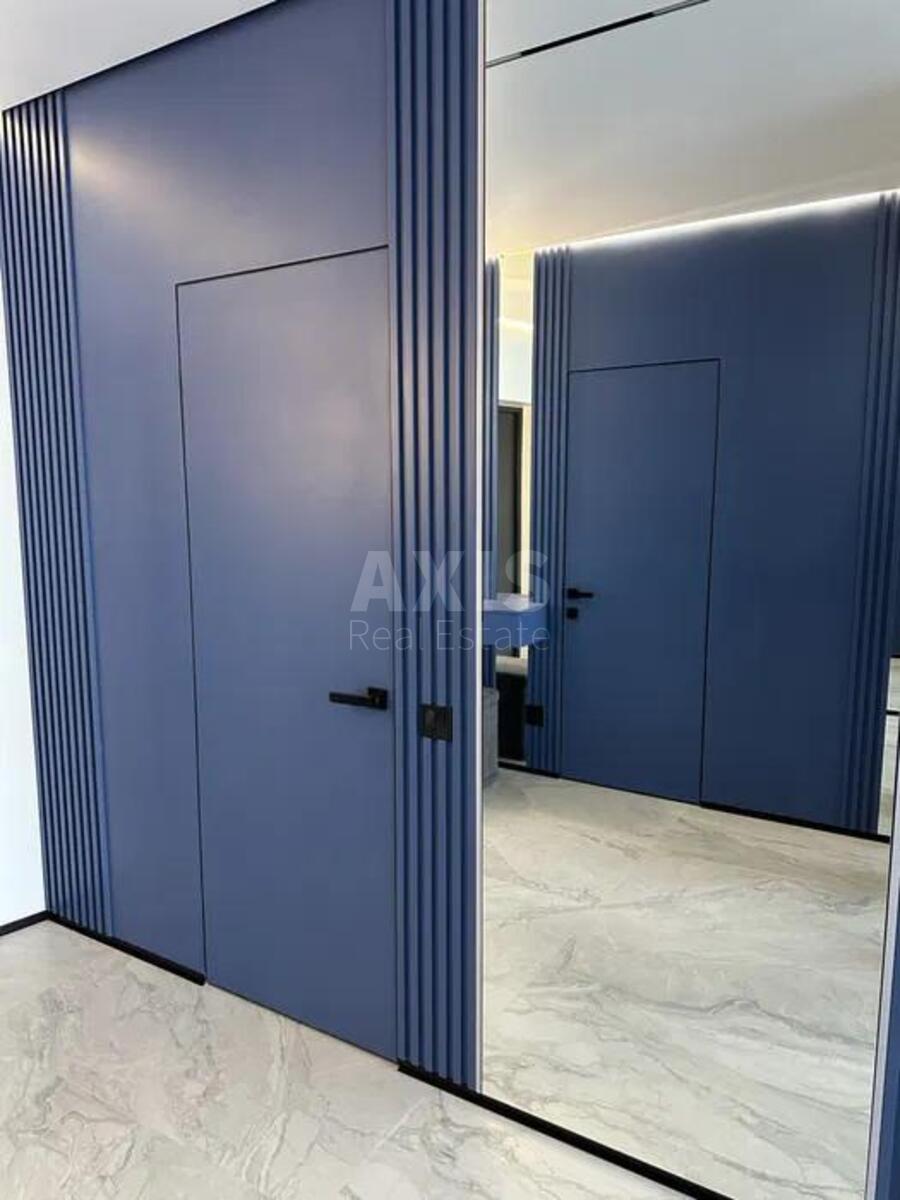 1k apartment nab. Dniprovs'ka 155943010