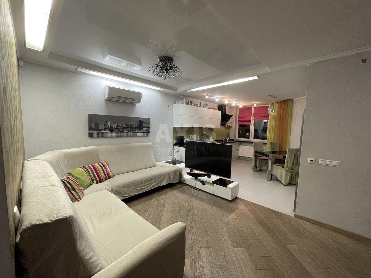 3k apartment vul. Vyshgorods'ka 45