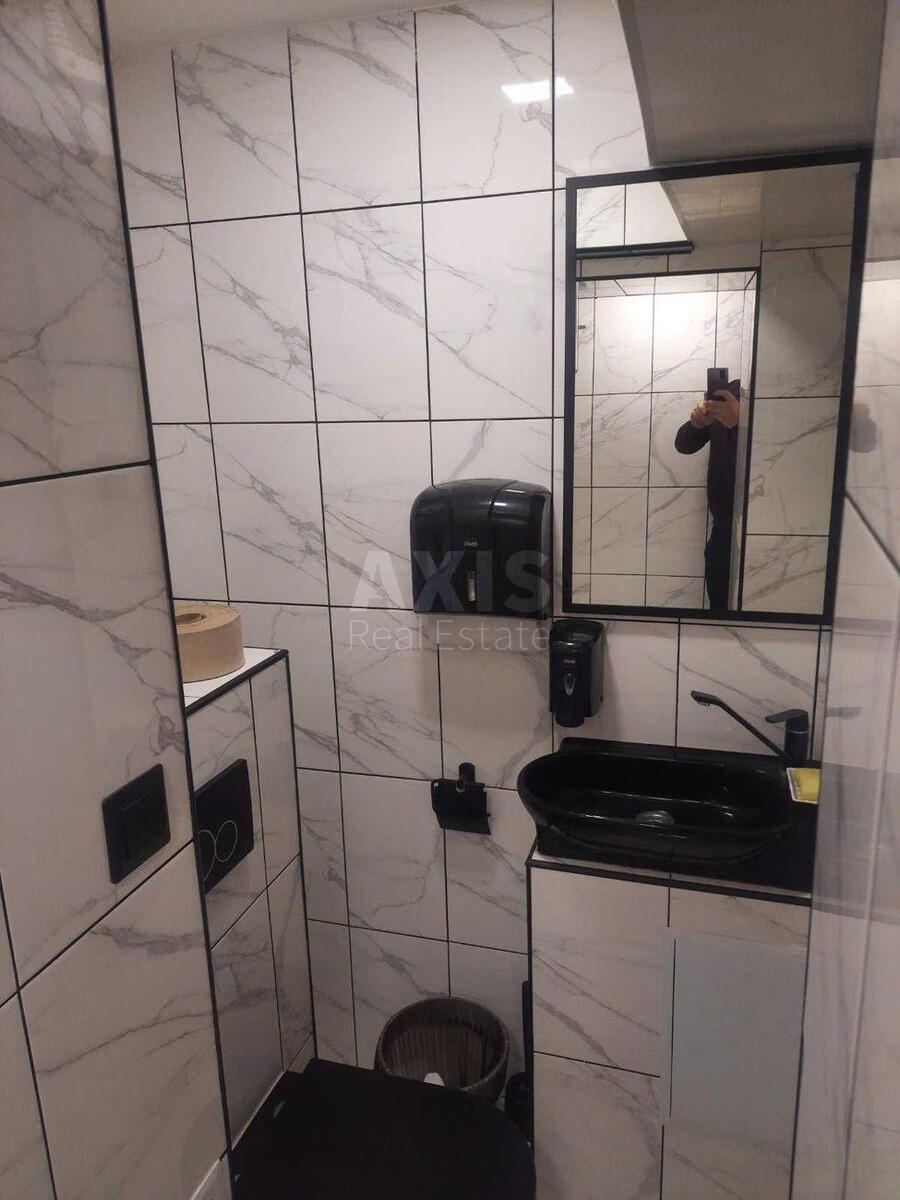 Office vul. Pervomajs'kogo Leonida 9А, 209m29