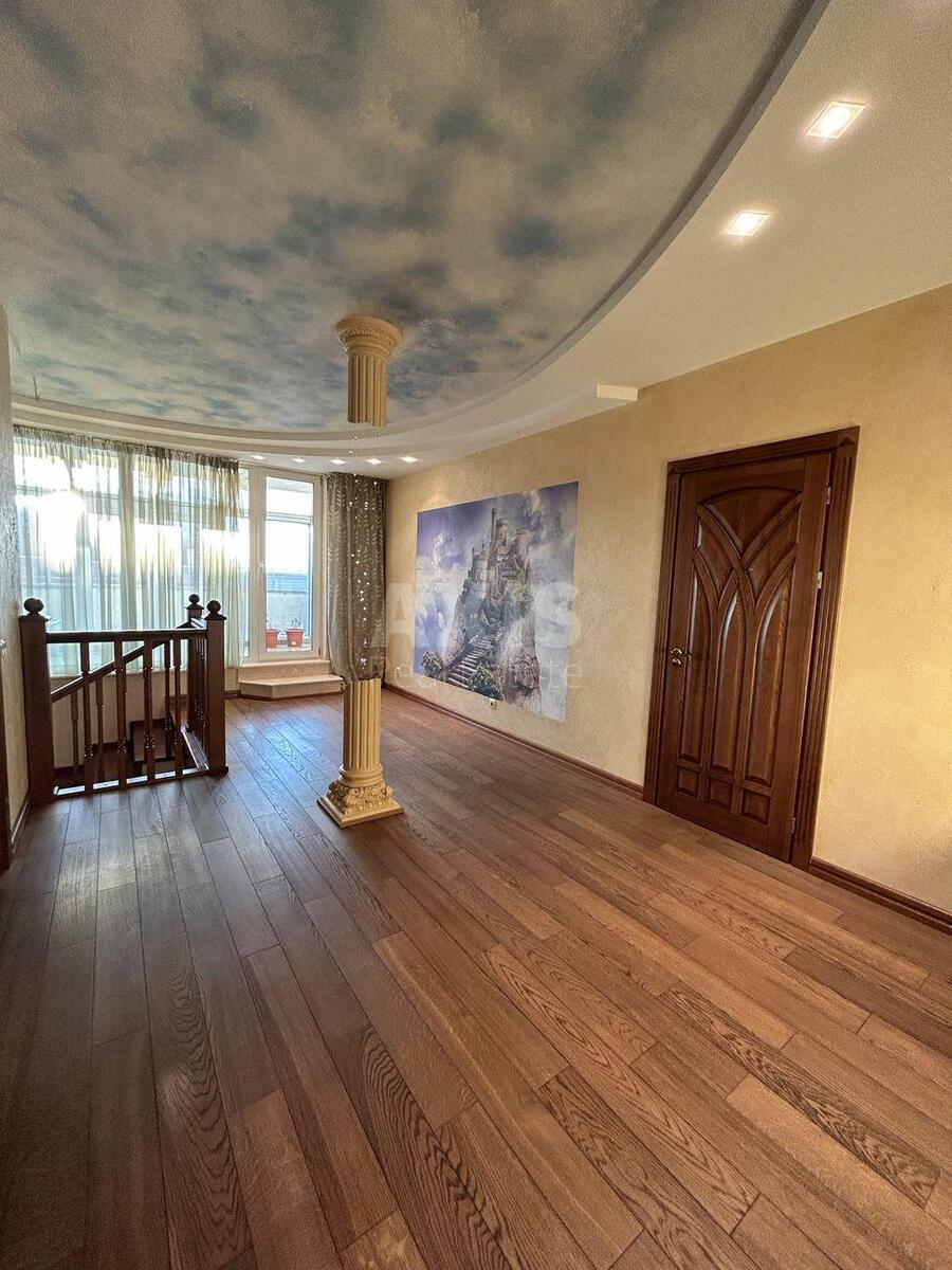4k apartment vul. Symonenka Vasylja 54