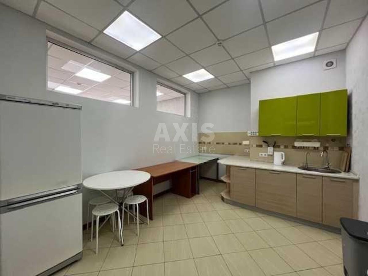 Office vul. Velyka Vasyl'kivs'ka 72, 180m25