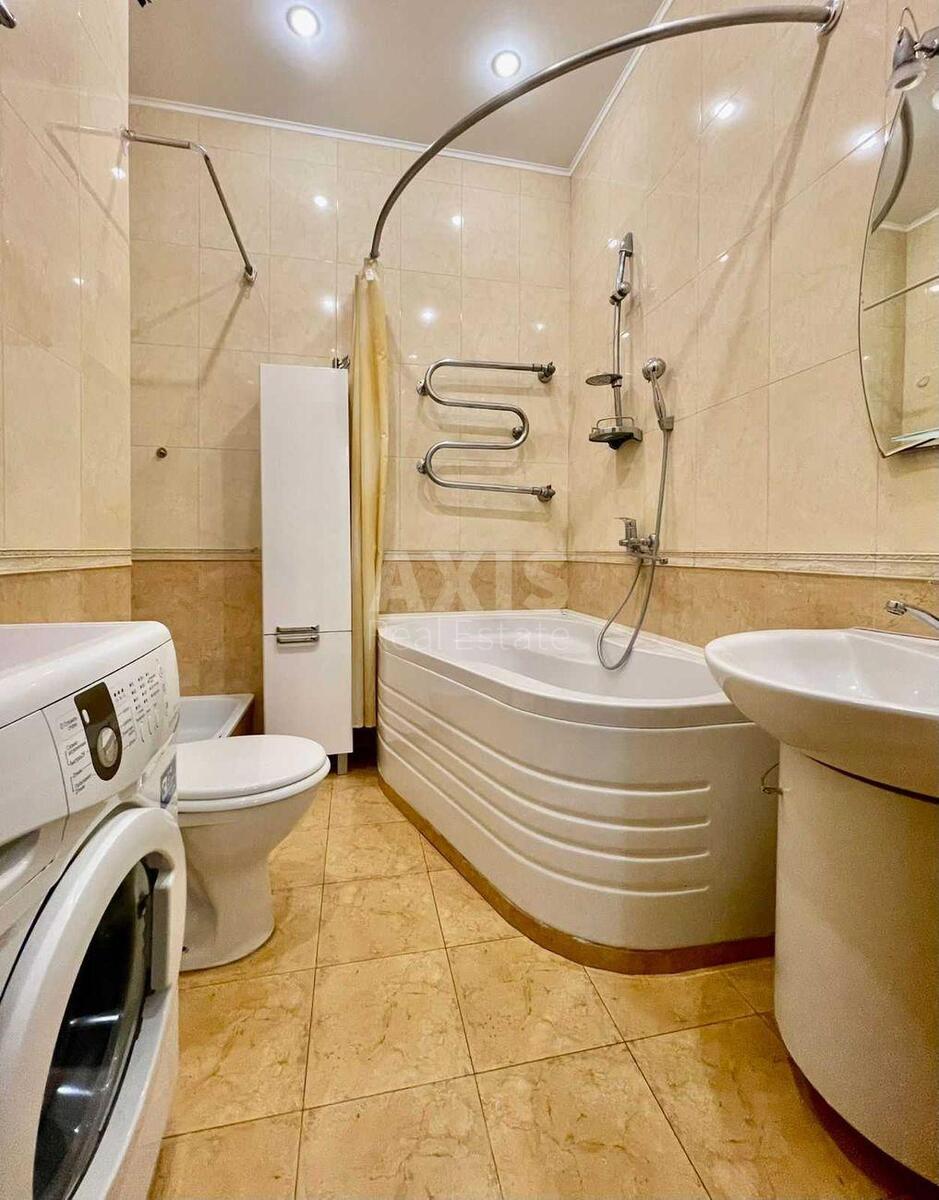 3k apartment vul. Sichovyh Stril'civ 10589813