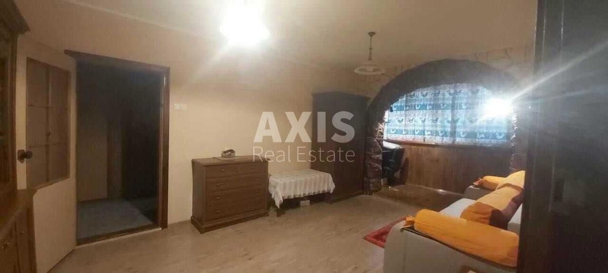 2k apartment vul. Sribnokil's'ka 1