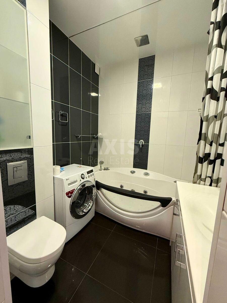 2k apartment nab. Dniprovs'ka 147