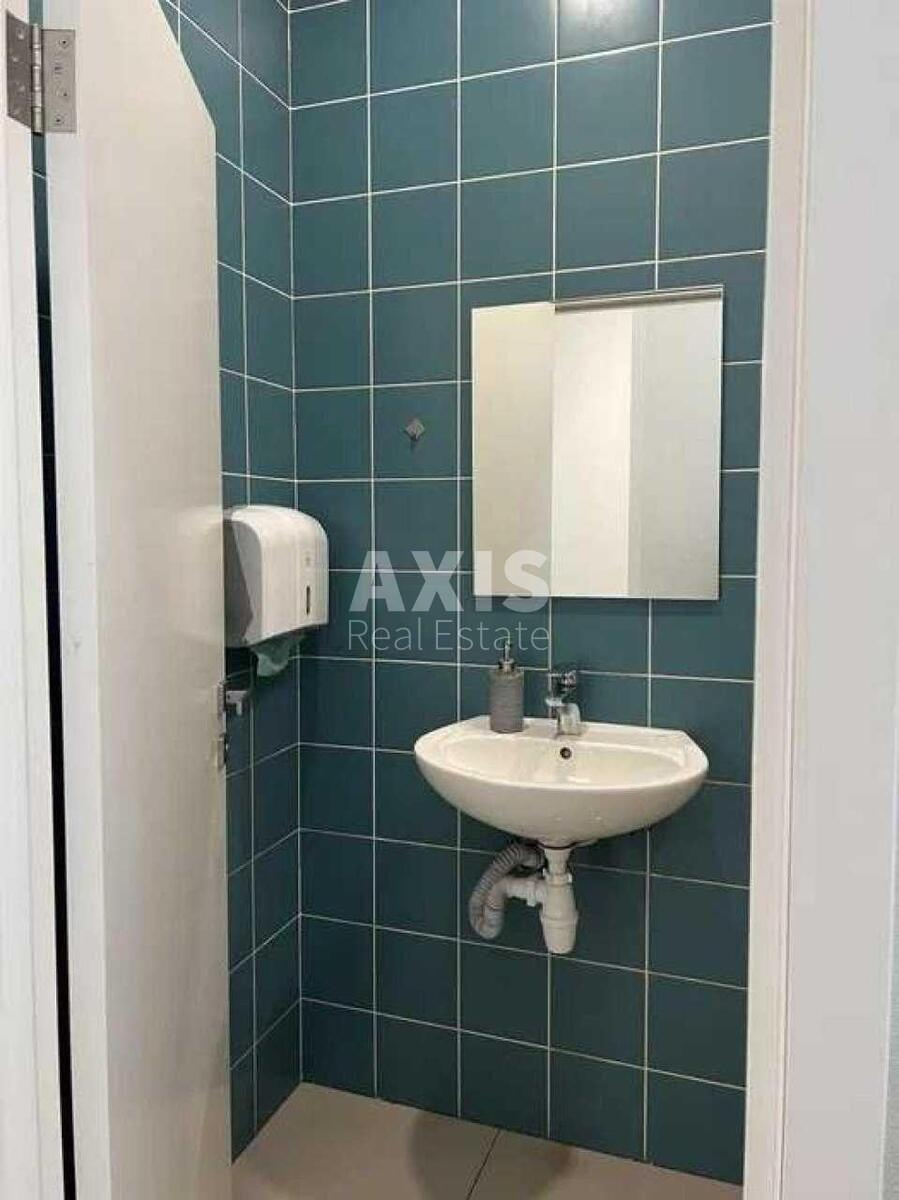 Офис ул. Василия Тютюнника 37/1, 190м25