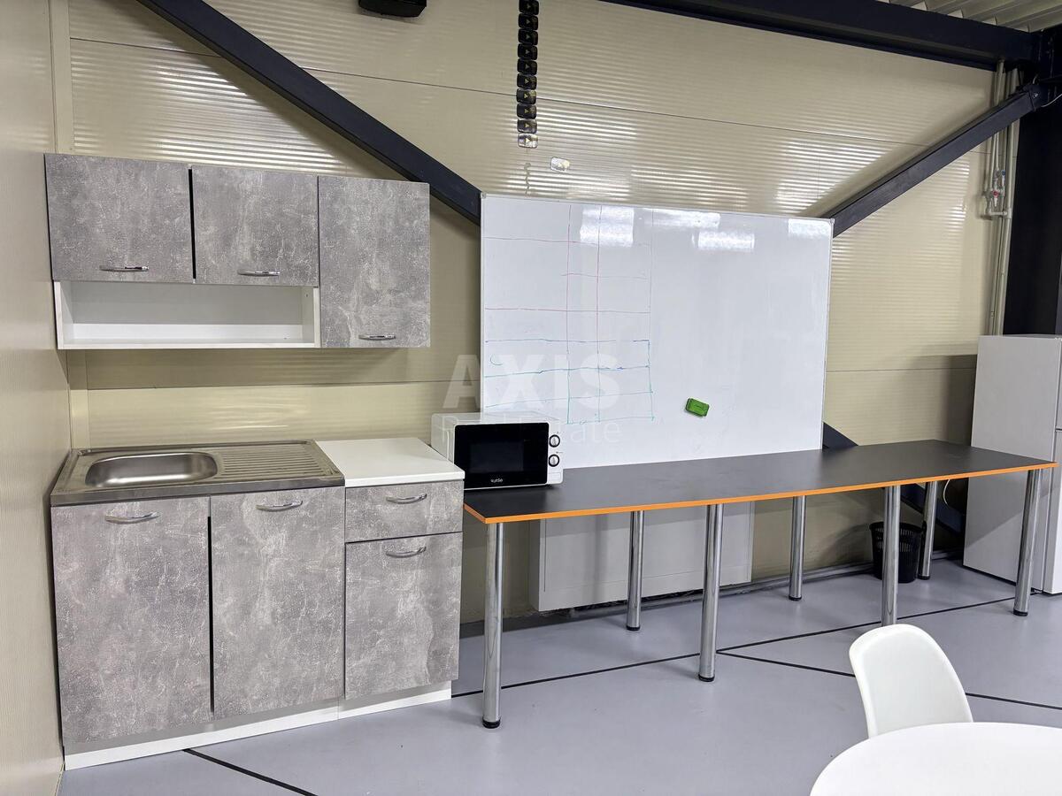 Office vul. Sadova 192-a 1, 110m27