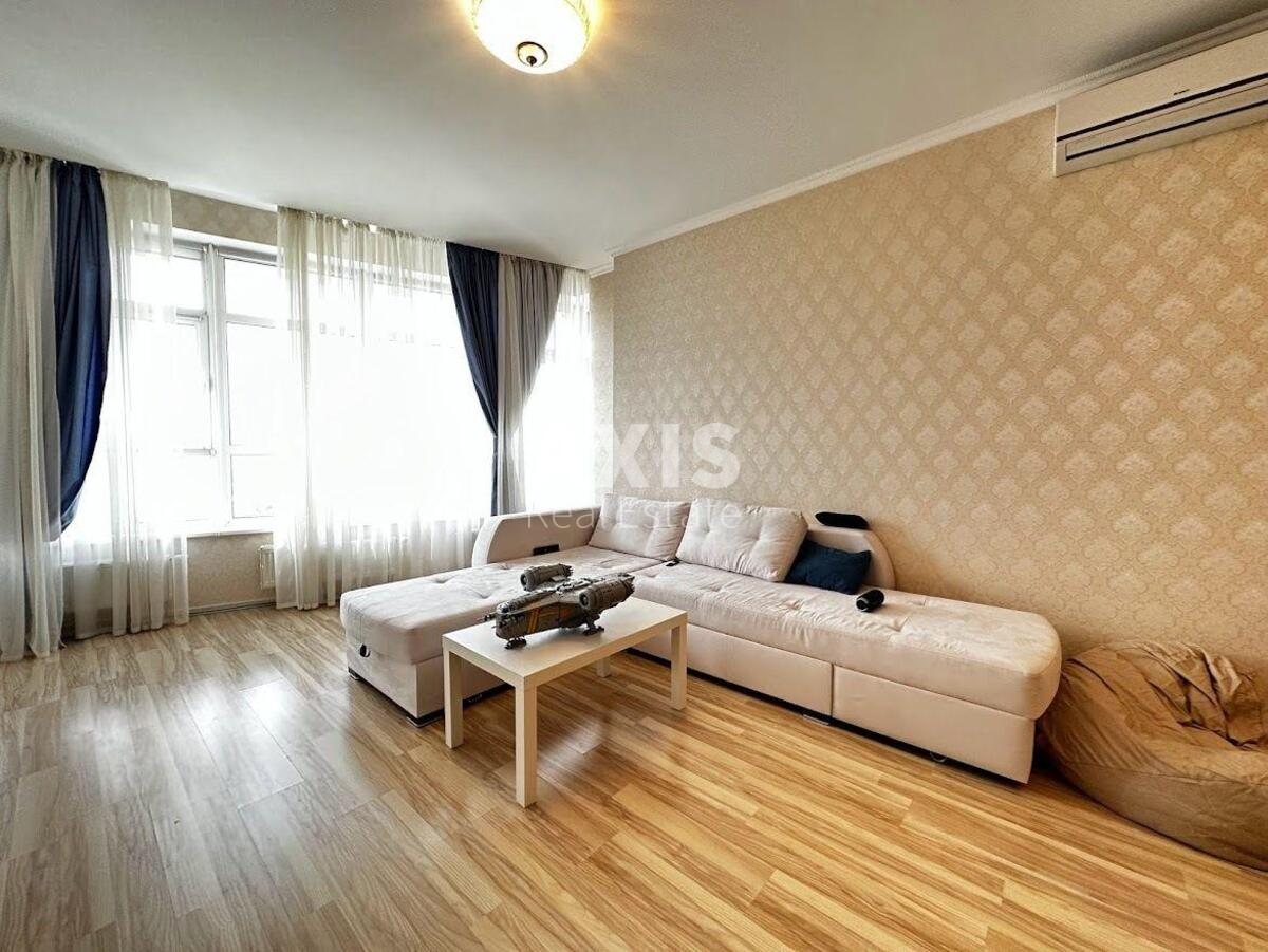 2k apartment uzv. Klovs'kyj 73