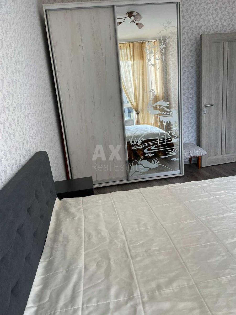 3k apartment vul. Zarichna 20