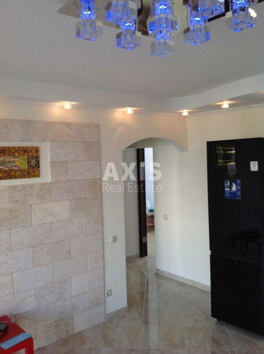 3k apartment bul. Lesi Ukrai'nky 128
