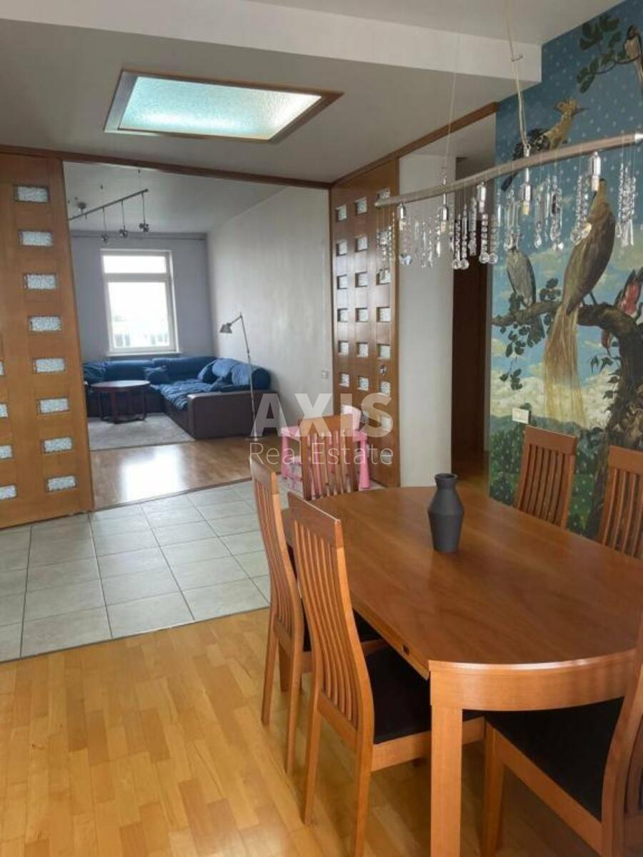 4k apartment vul. Botkina 43