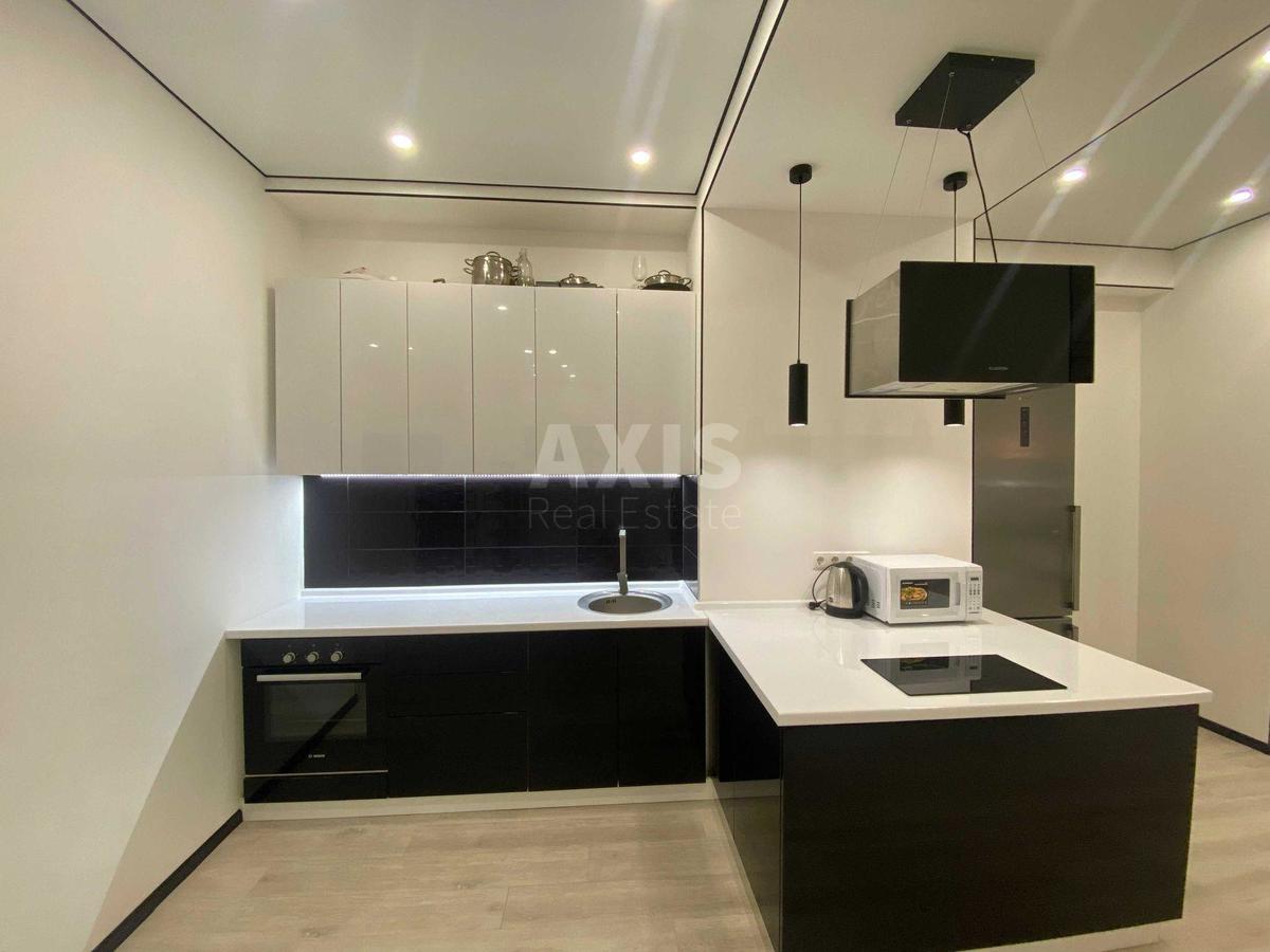 1k apartment vul. Nagirna 18/160