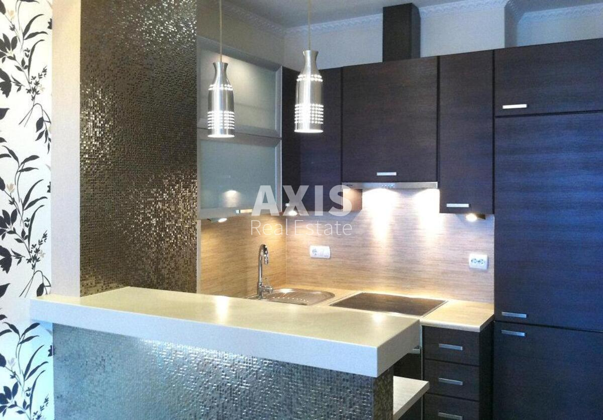 2k apartment vul. Myhajla Maksymovycha 3