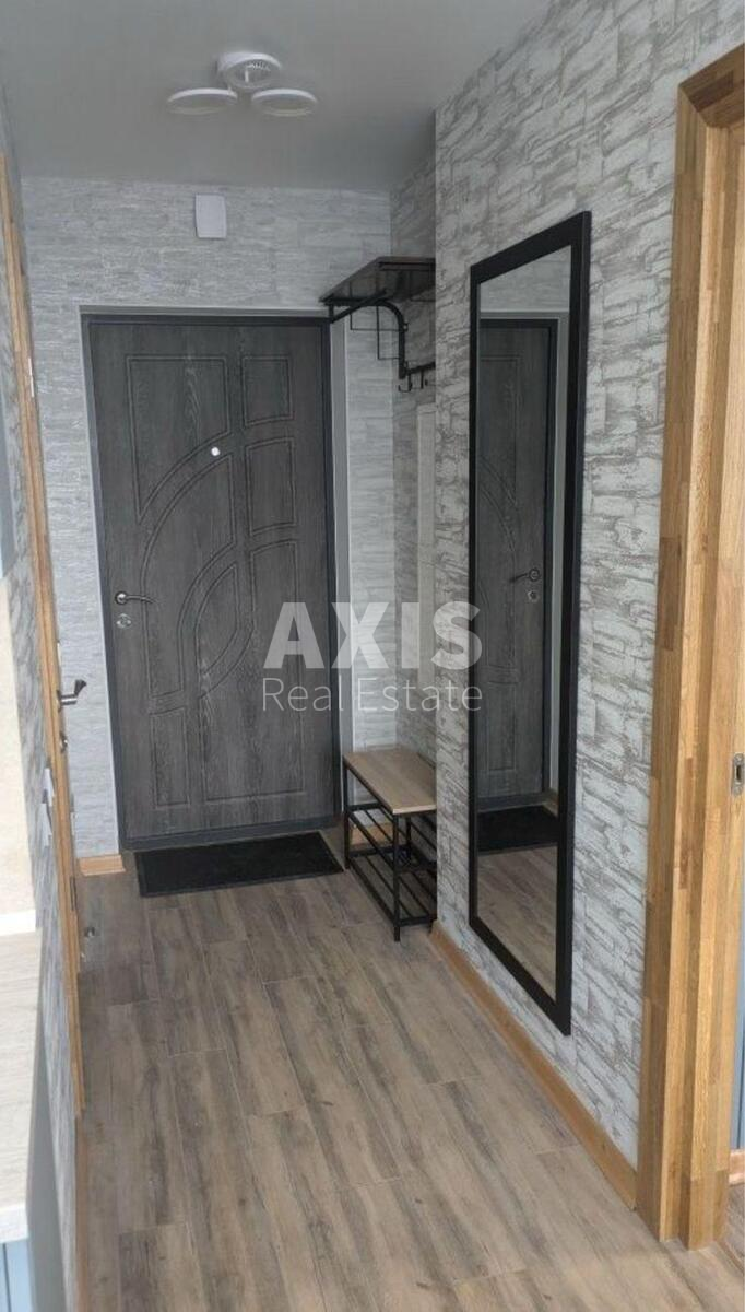 1k apartment vul. Myhajla Maksymovycha 329
