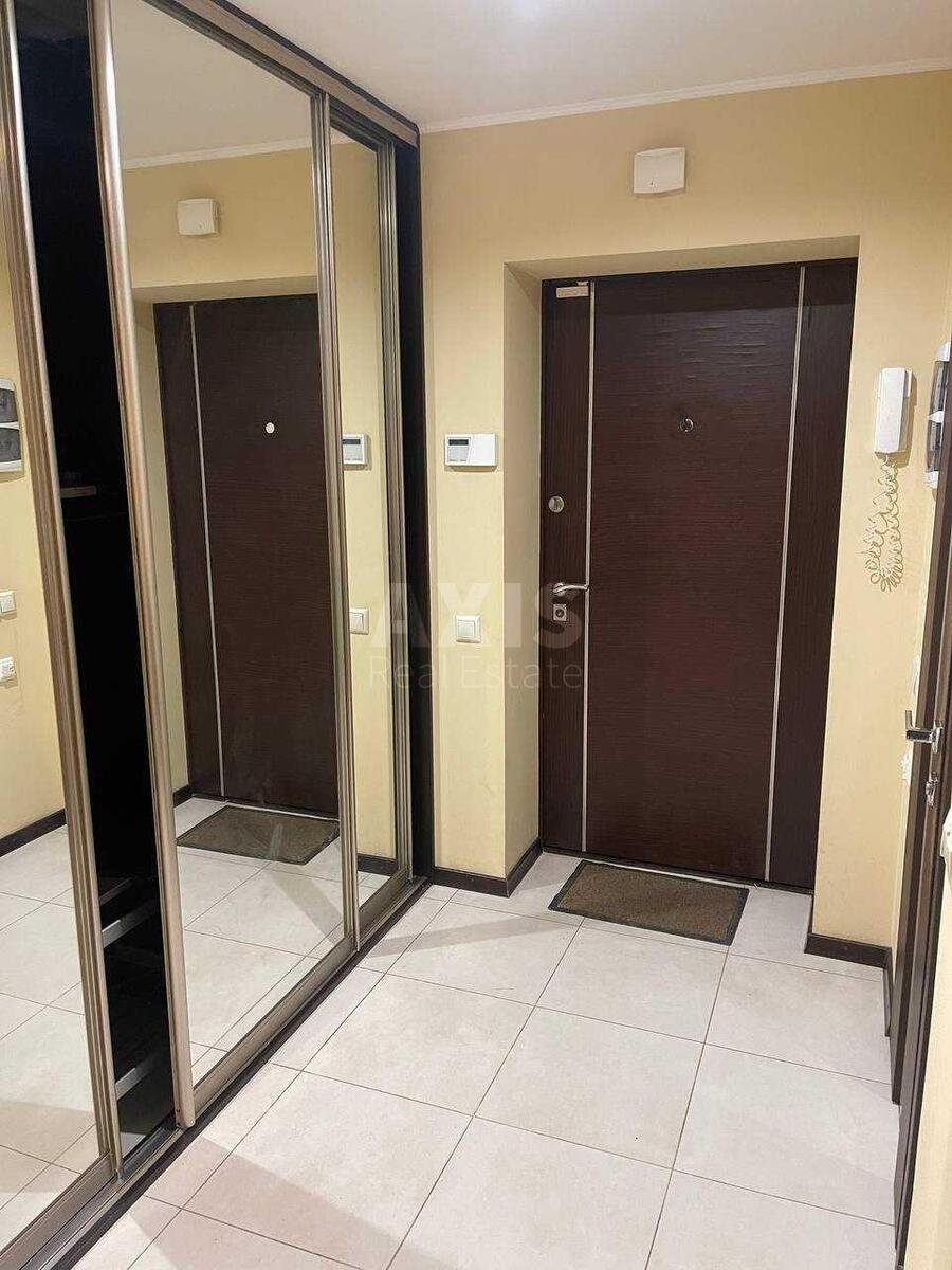 2k apartment vul. Volos'ka 2310