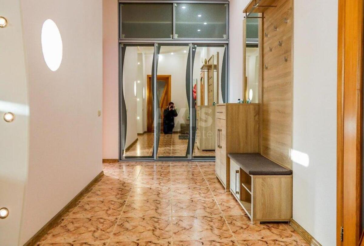 3k apartment bul. Lesi Ukrai'nky 233