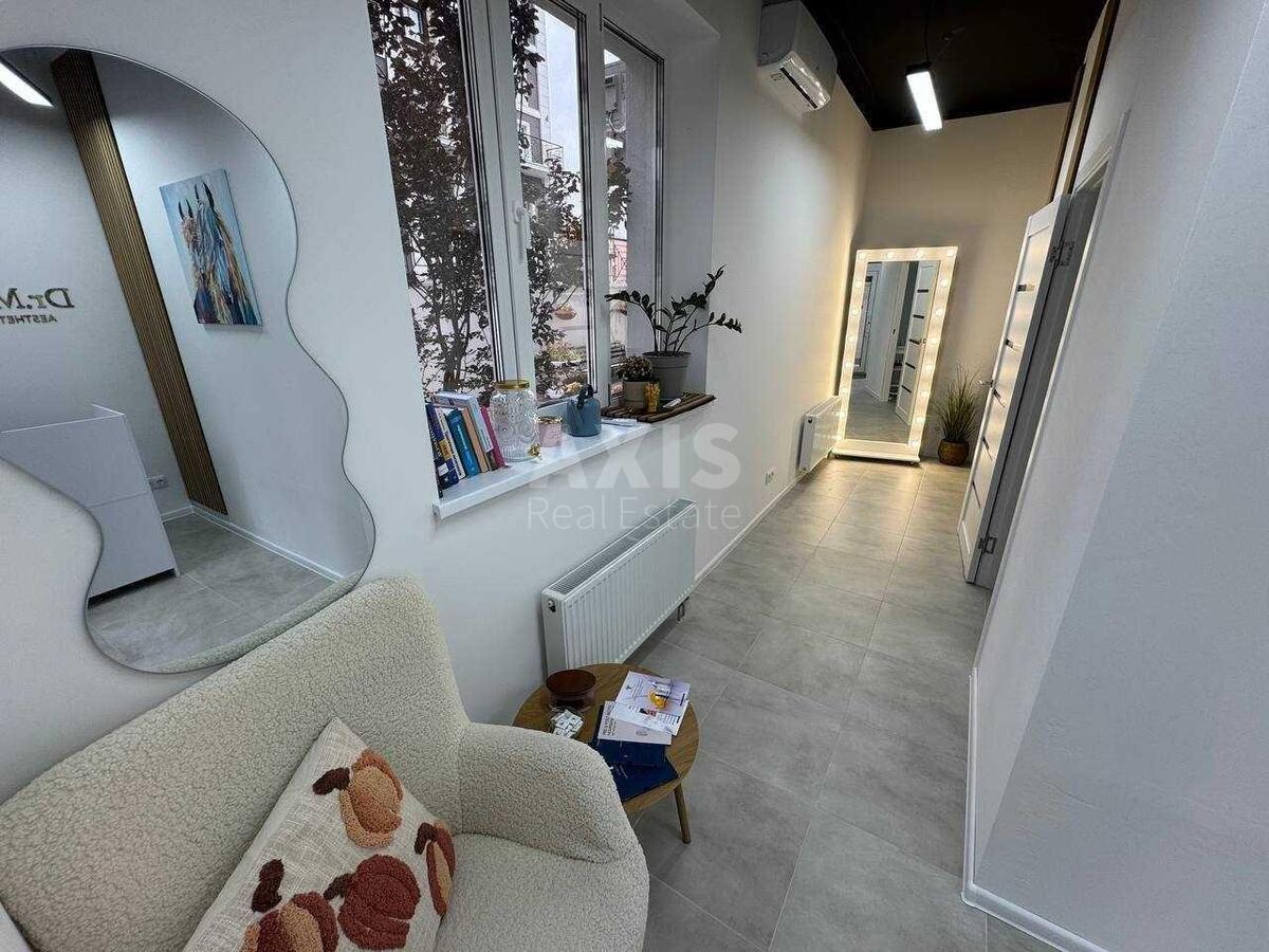 Офис ул. Михаила Максимовича 24, 21м2618382