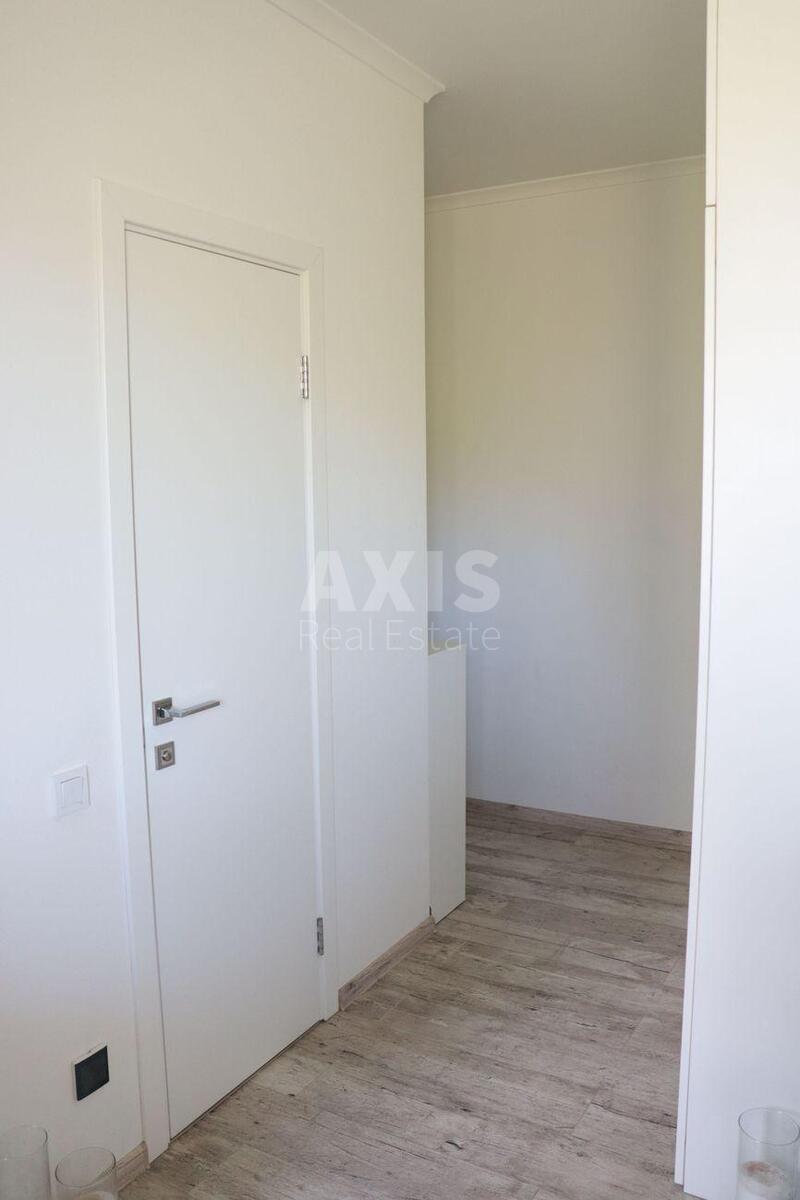 1k apartment vul. Gospital'na 210