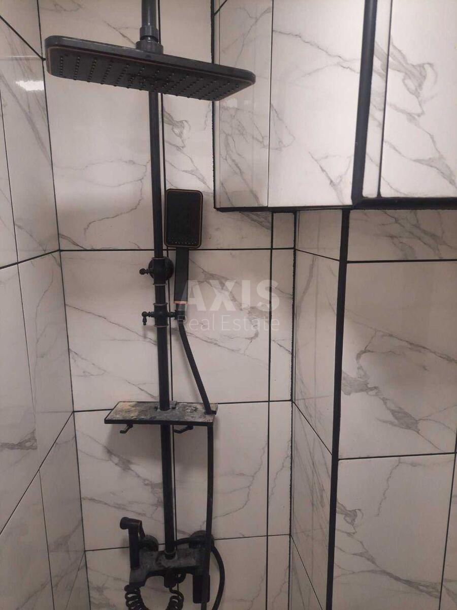 Office vul. Pervomajs'kogo Leonida 9А, 209m210
