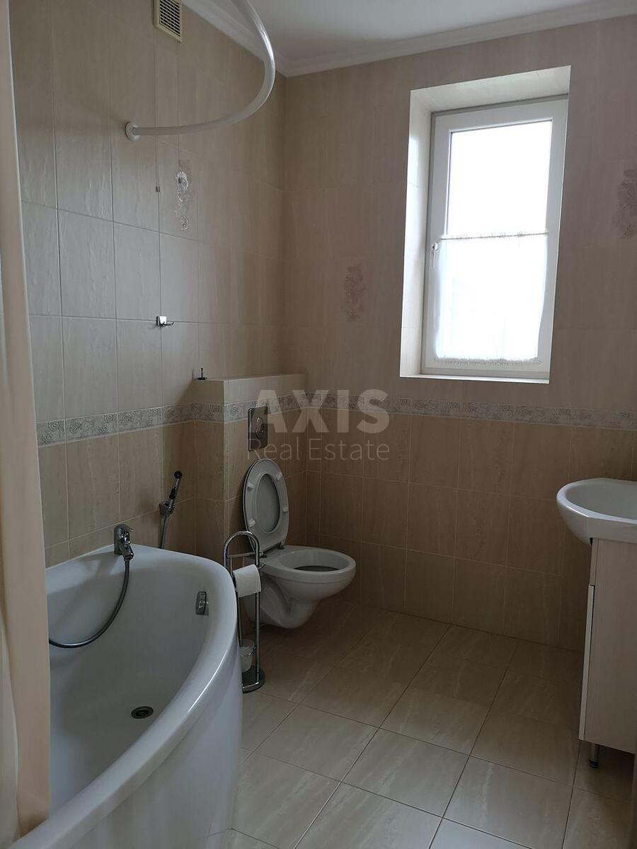 Офис ул. Толбухина 7, 290м27