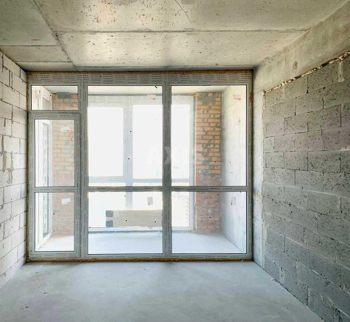 1k apartment nab. Dniprovs'ka 15Є627081