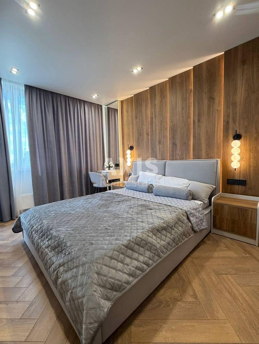 4k apartment vul. Rodyny Kristeriv 145813510