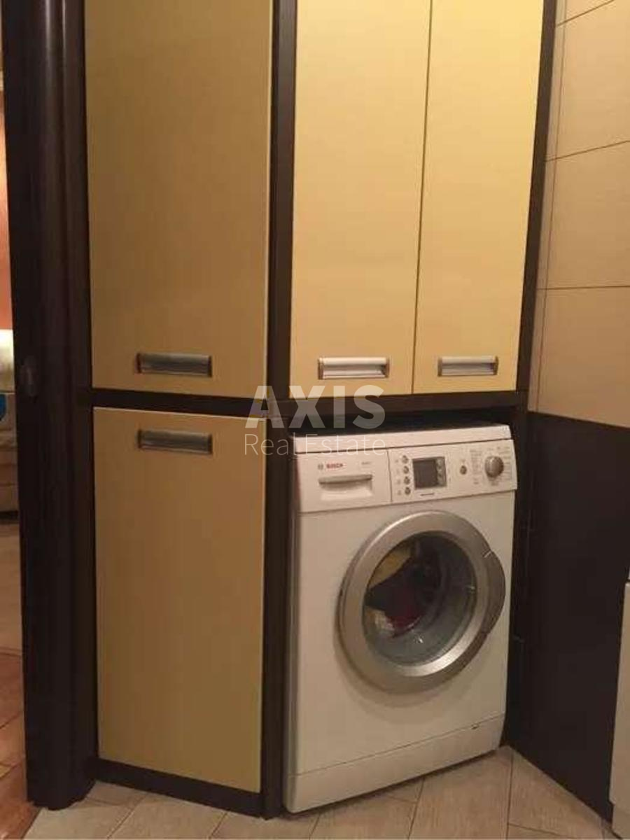 3k apartment vul. Vyborz'ka 801