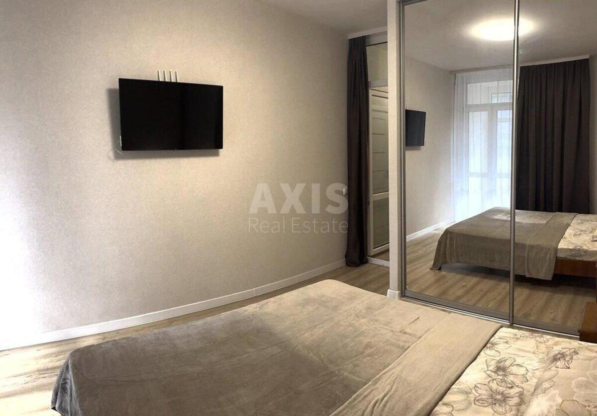 2k apartment vul. Dmytrivs'ka 60/198