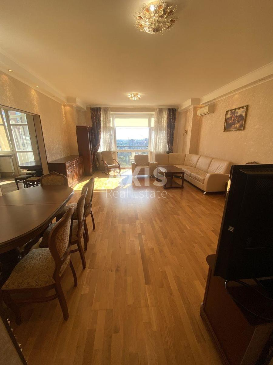 3k apartment vul. Jevgena Konoval'cja 32Б443781