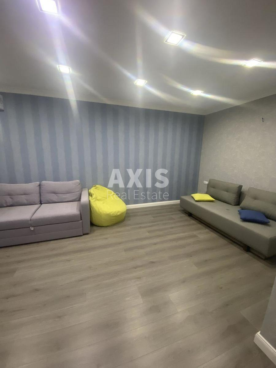 1k apartment pr-t Sobornosti 301